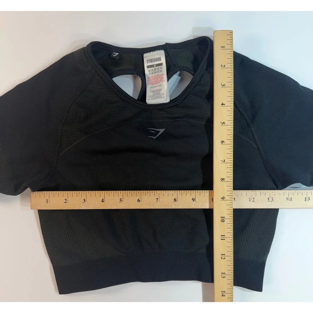 Gymshark Vital Seamless 2.0 Short Sleeve Crop Top Black GLCT3100 Medium